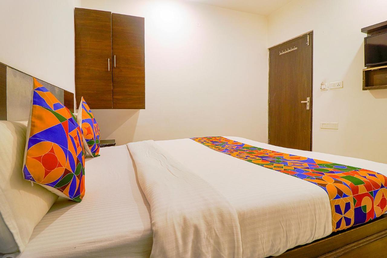 Fabhotel Star Metro Inn Amritsar Exterior photo