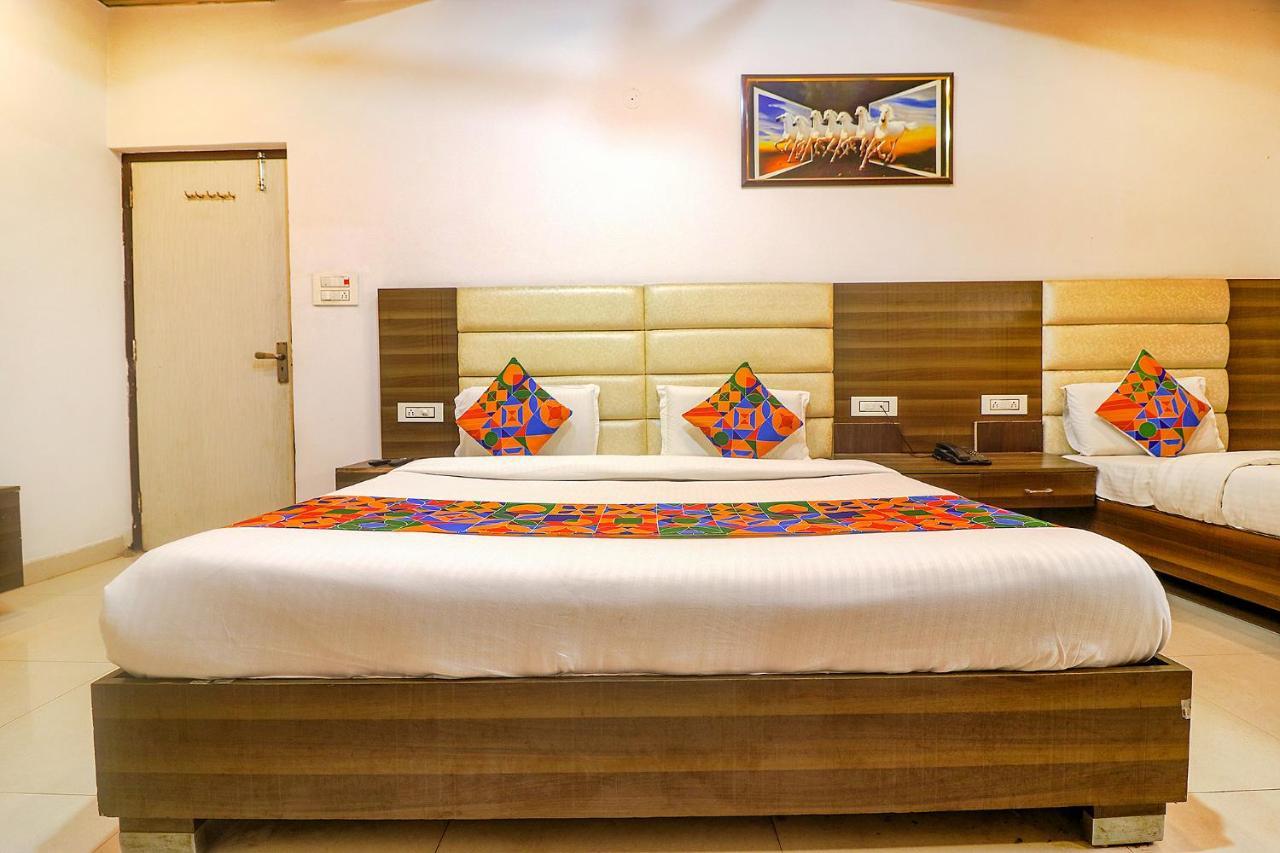 Fabhotel Star Metro Inn Amritsar Exterior photo