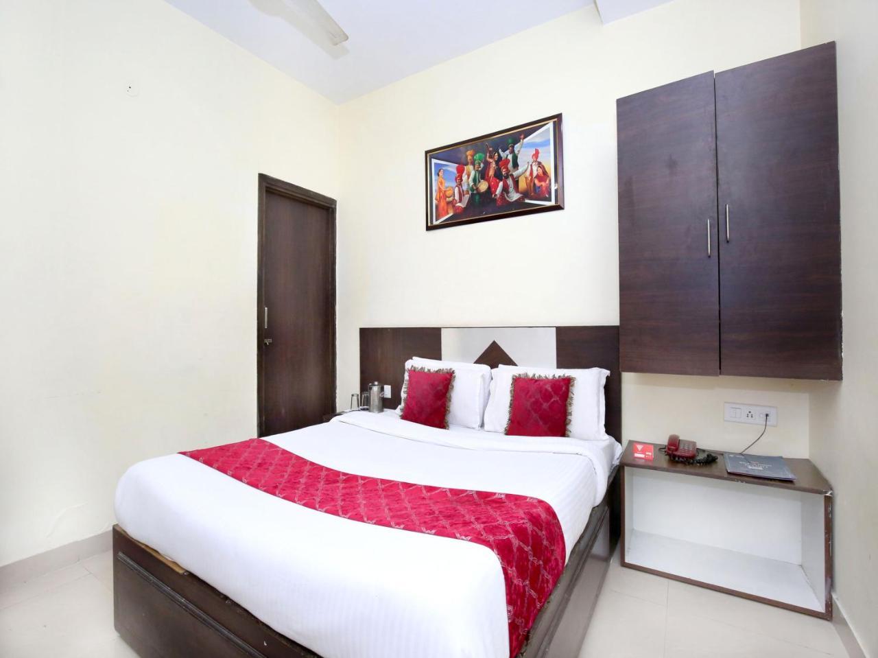 Fabhotel Star Metro Inn Amritsar Exterior photo